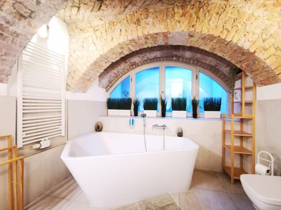 Appartement Inval By Rockchair L Superhost Status L 2 Bedrooms Boxspringbeds 2 Bathrooms In Center 